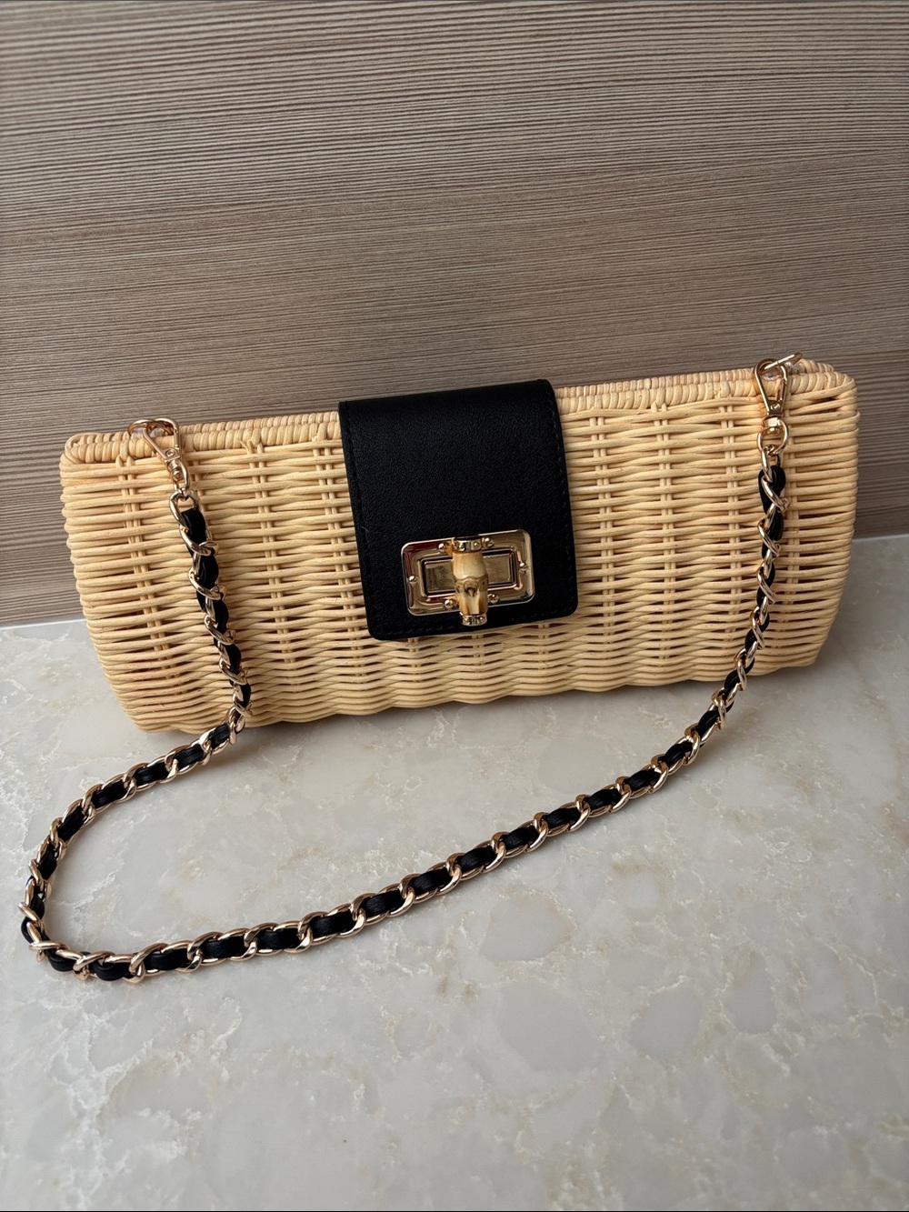 NWT Tommy Bahama Woven Straw Clutch w Black Faux Leather Accent and Gold Chain